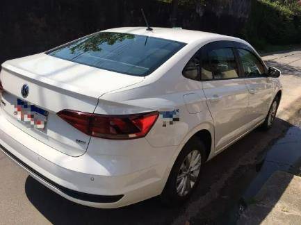 VOLKSWAGEN VIRTUS 1.0 170 TSI MANUAL VOLKSWAGEN VIRTUS 1.0 170 TSI MANUAL